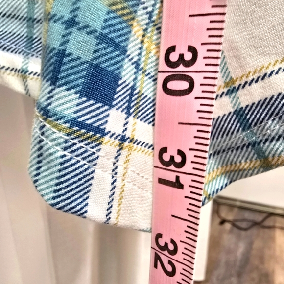 2/$30 Above & Beyond White & Green Plaid Short‎ Sleeve Tunic Size L Super Soft - Picture 4 of 11